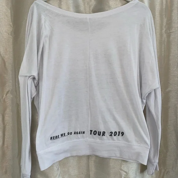 ✨Cher 2019 tour sweatshirt - Picture 2 of 2